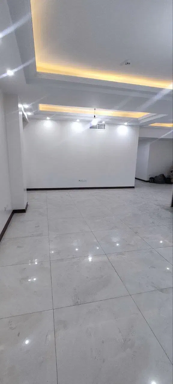 110 متر / 2 خواب/ دو پارکینگ/ تک واحدی