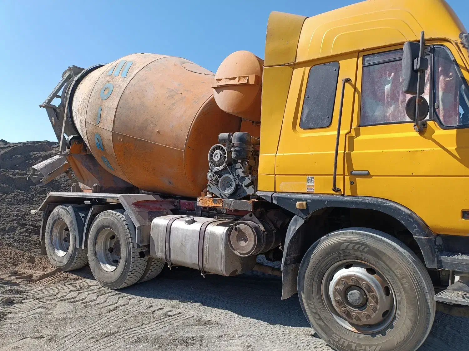 میکسر بتن تی سیصد|خودرو سنگین|تهران, آبشار تهران (دریاچه)|دیوار