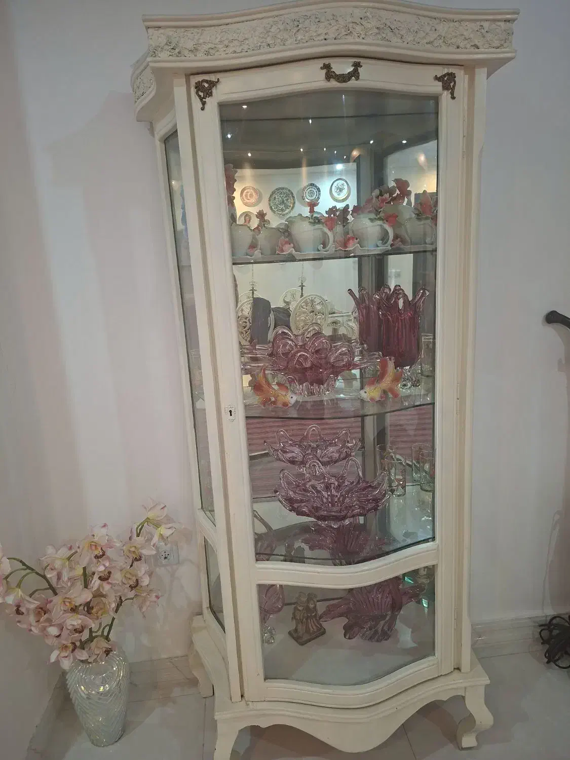 ویترین|بوفه، ویترین، کنسول|رشت, آب و برق|دیوار