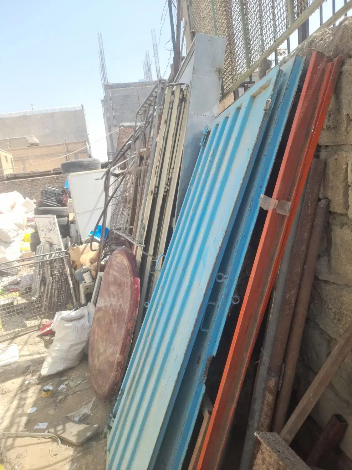 خرید ضایعات آهن مس آلومینیوم برنج کاغذ|مصالح و تجهیزات ساختمان|شهرکرد, |دیوار