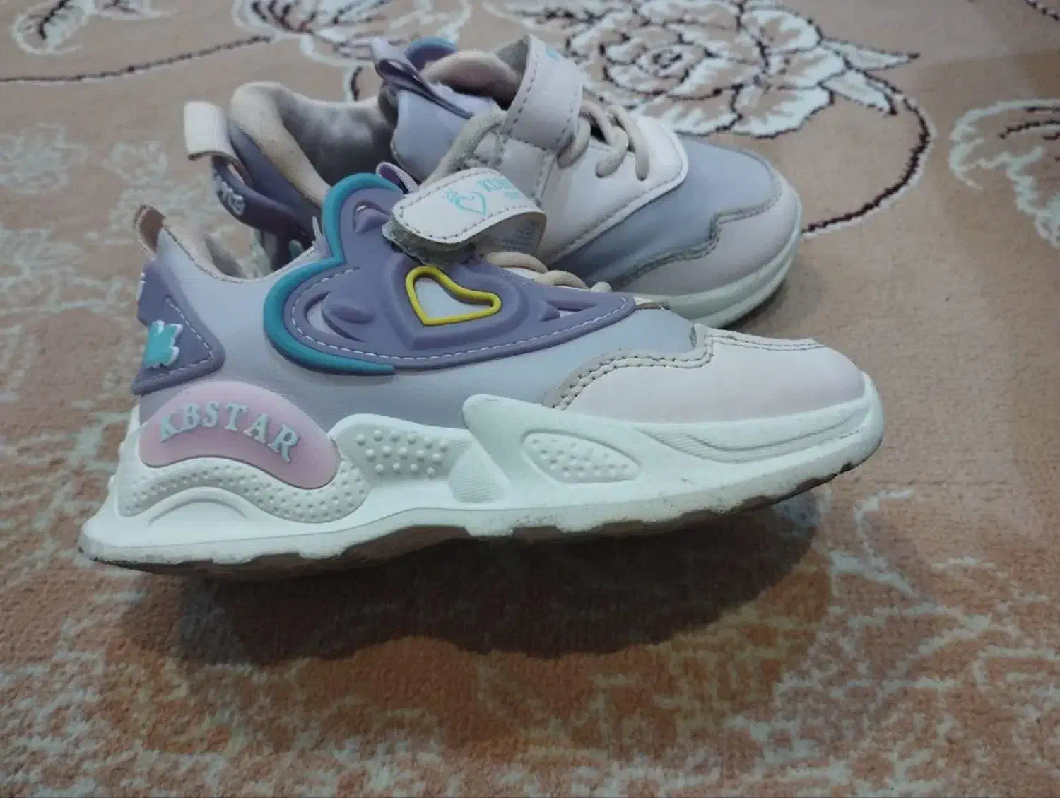 کتونی در حد نو27|کفش و لباس بچه|پردیس, فاز ۸|دیوار