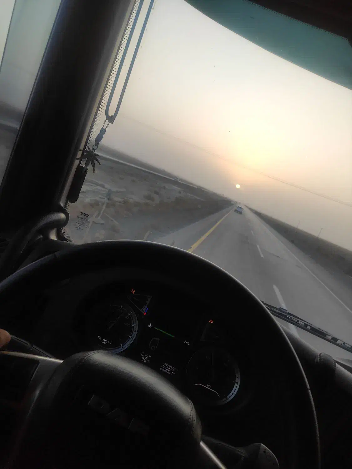 نیازمند راننده پایه یک مدارک تکمیل|استخدام حمل و نقل|مشهد, شهرک شیرین|دیوار