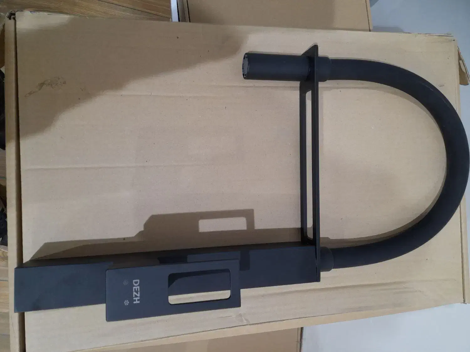 شیر شاوری بسیار لوکس|لوازم حمام|ساوه, |دیوار