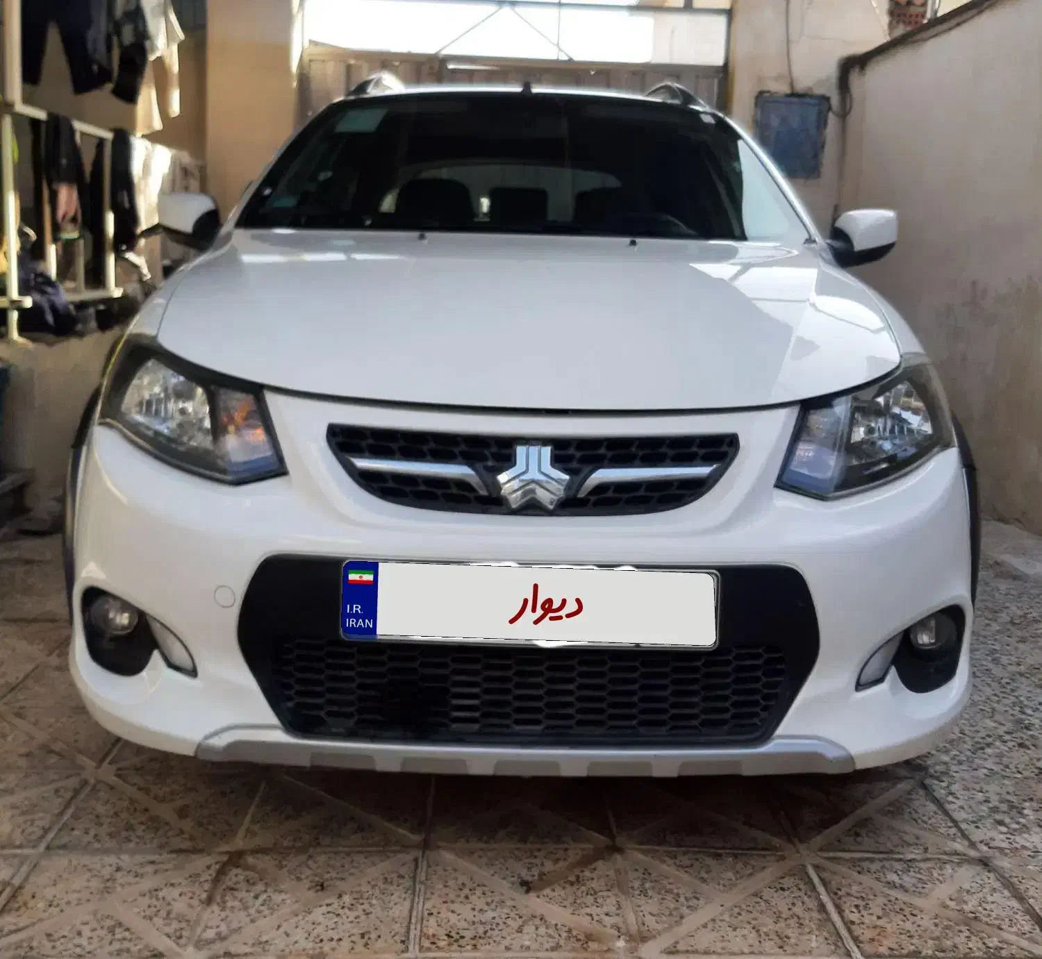 ماشین کوییک آر سفید مشکی|خودرو سواری و وانت|بندر ترکمن, |دیوار