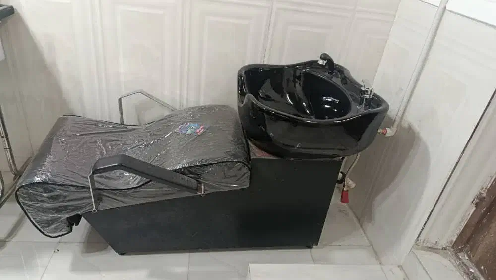 تجهیزات آرایشگاهی تک وکامل|آرایشگاه و سالنهای زیبایی|بندرلنگه, |دیوار