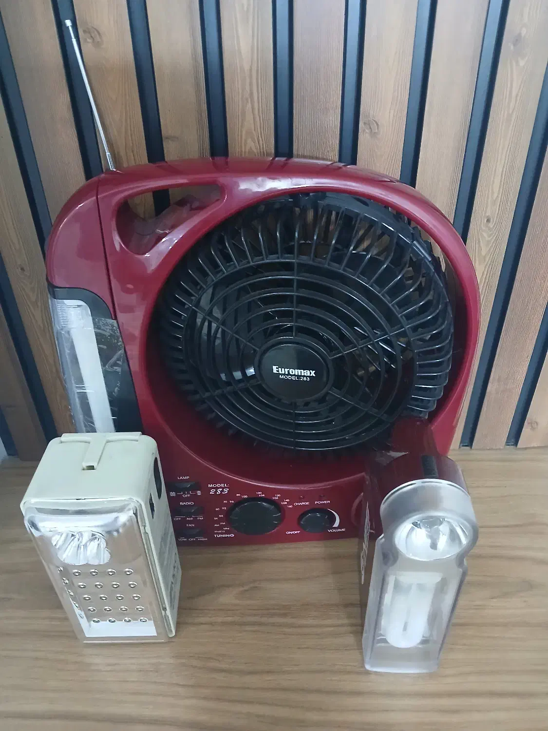 رادیو و پنکه چند کاره با دو چراغ قوه|کلکسیون اشیاء عتیقه|ری, دیلمان|دیوار