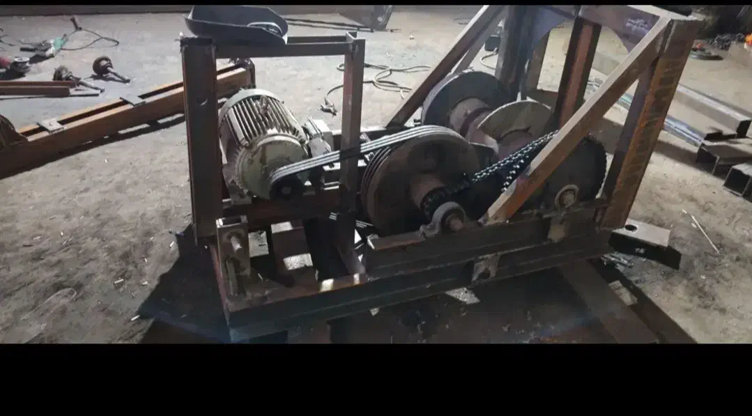 حفاری چاه با دستگاه برقی|خدمات پیشه و مهارت|قروه, |دیوار