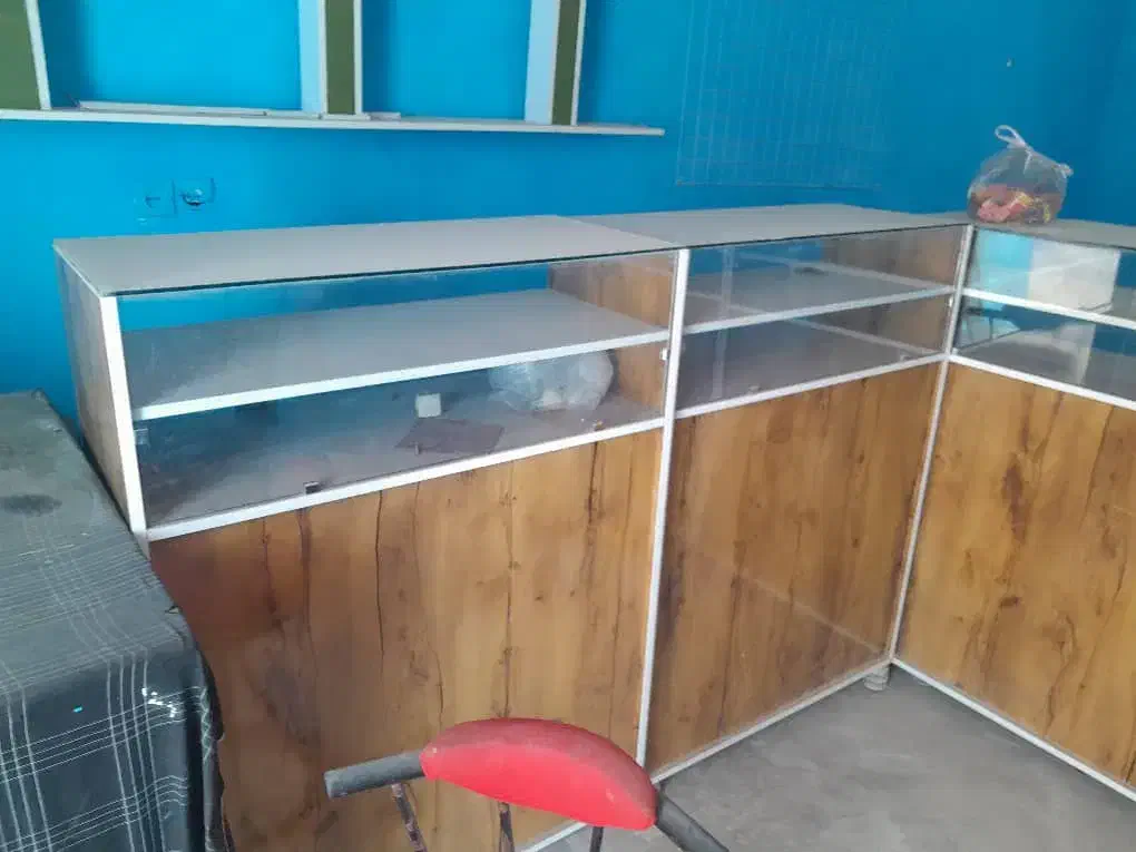 ویترین وقفسه|فروشگاه و مغازه|چابهار, |دیوار