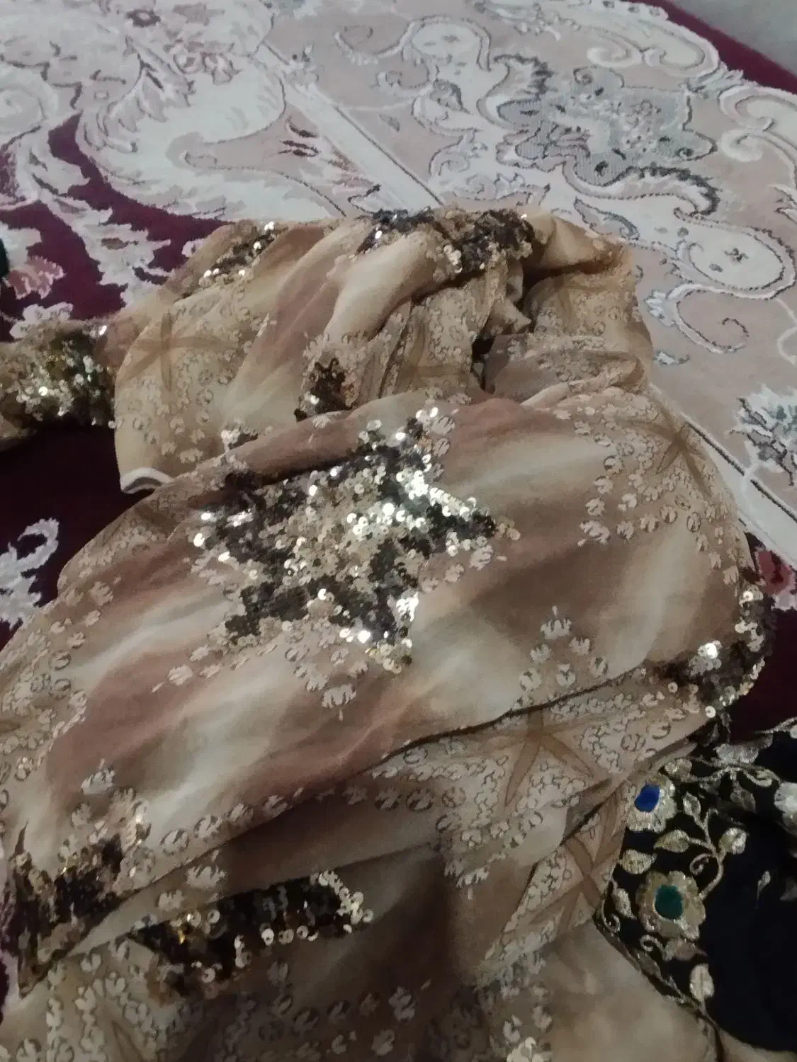 لباس های محلی|لباس|لردگان, |دیوار