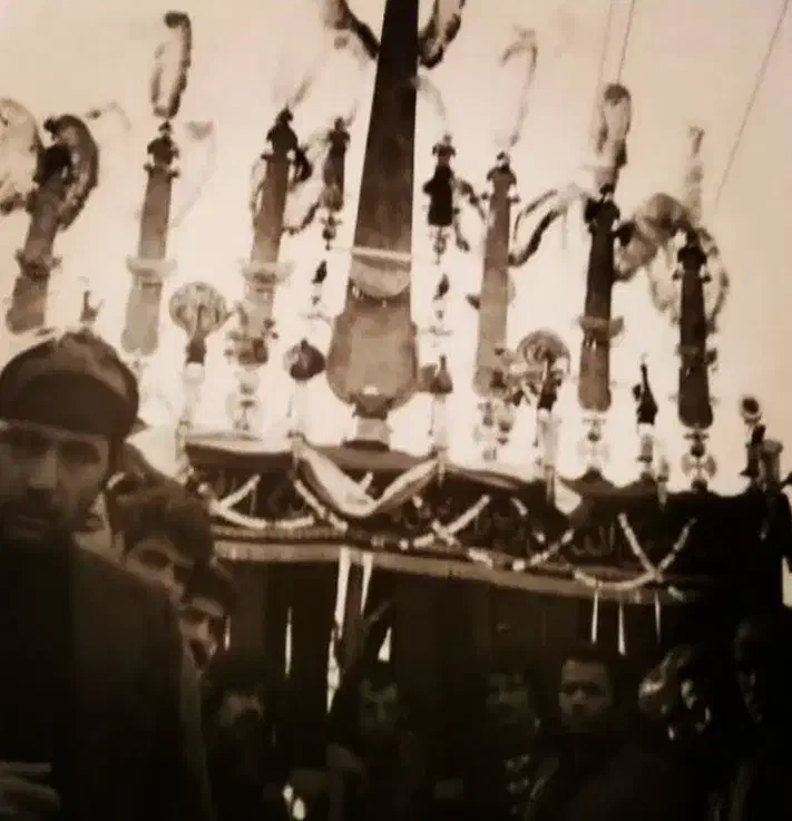 علامت برنجی .علامت کهنه.علامت دور برنجی.علامت|صنایع دستی و سایر لوازم تزئینی|کرج, پیشاهنگی|دیوار