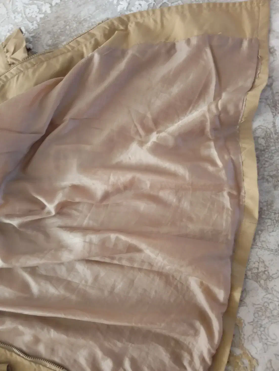 بارانی نو|لباس|خوی, |دیوار