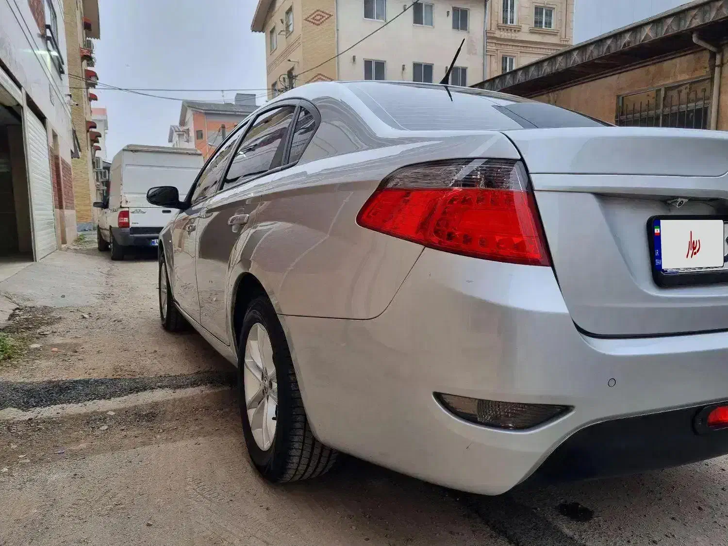 برلیانس ۳۳۰ اتومات مدل ۹۵|خودرو سواری و وانت|رشت, دیانتی|دیوار