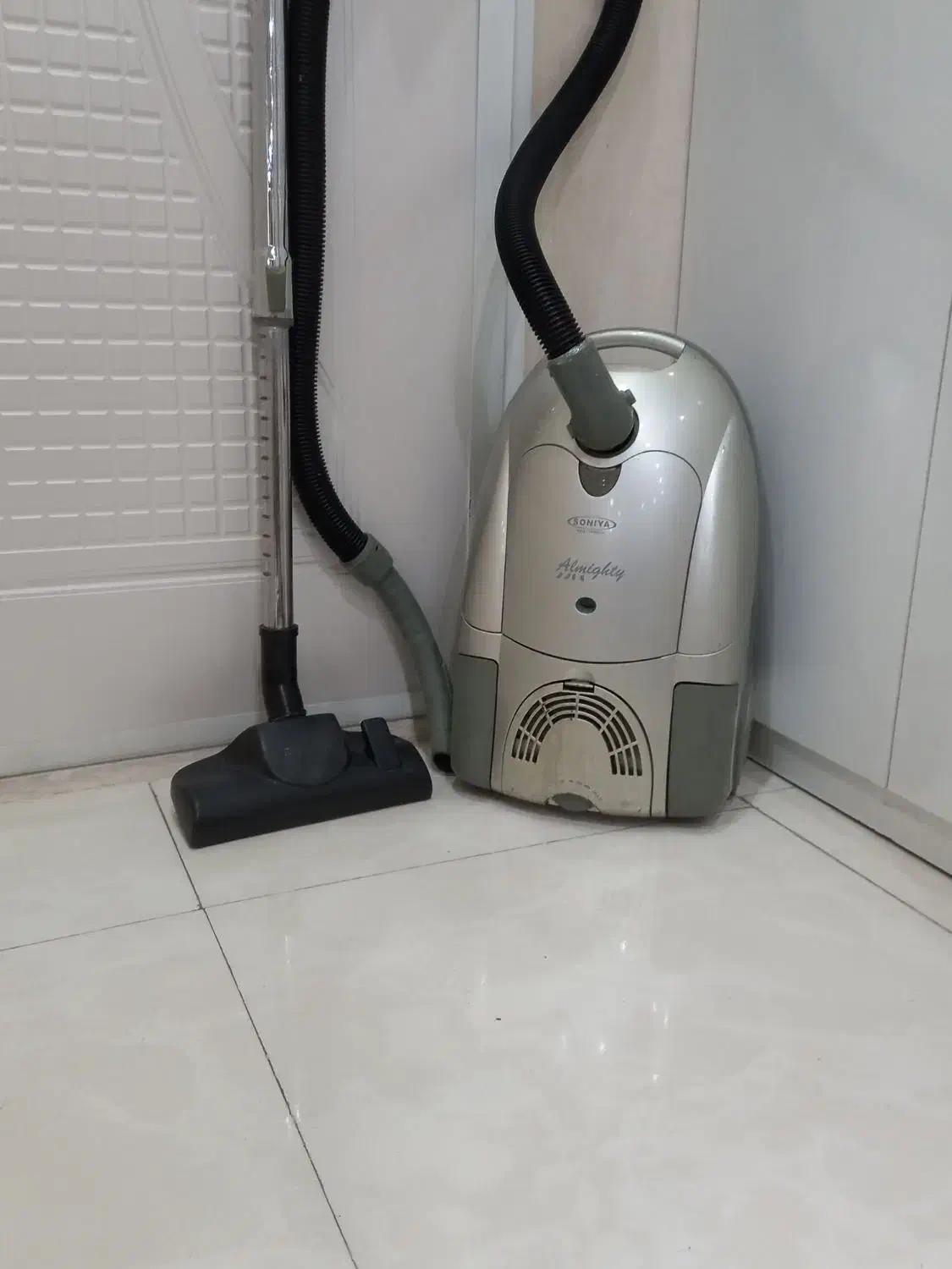 جاروبرقی خارجی موشکی با تمام لوزم|جاروبرقی، جارو شارژی، بخارشو|مشهد, حجاب (شهرک غرب)|دیوار