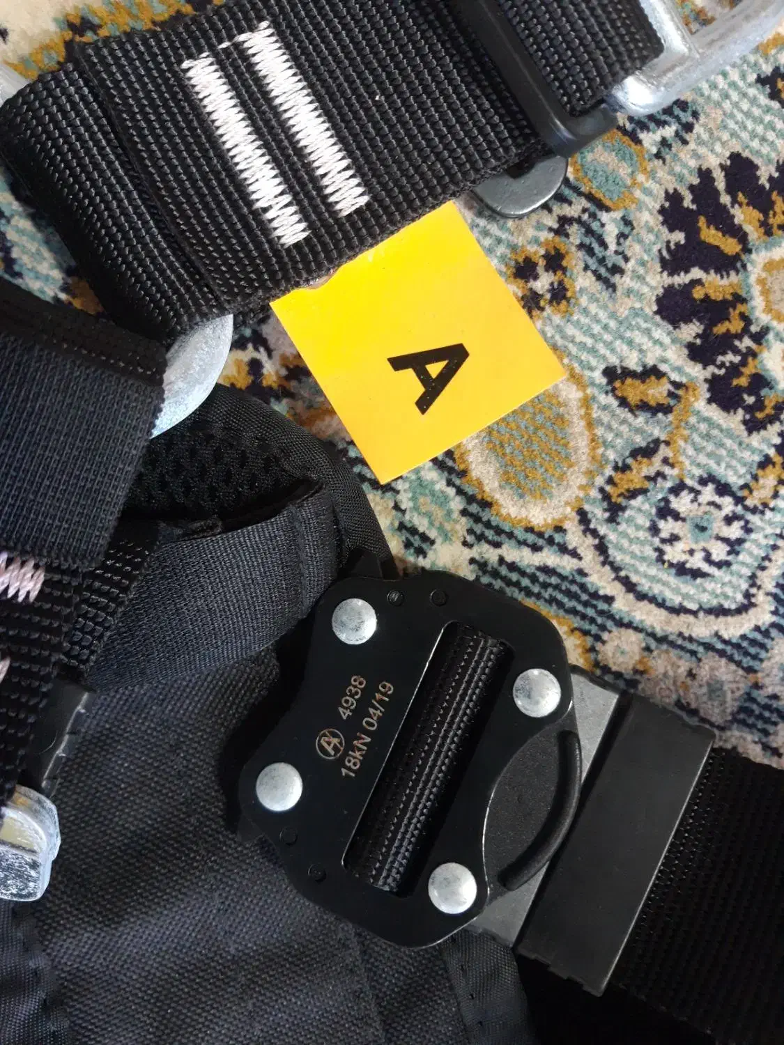 هارنس پتزل|کوهنوردی و کمپینگ|کیش, |دیوار