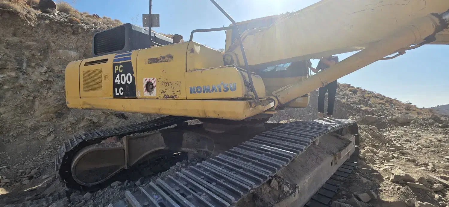 بیل مکانیکی ۴۰۰ کوماتسو ژاپن اصل|خودرو سنگین|کرمان, |دیوار