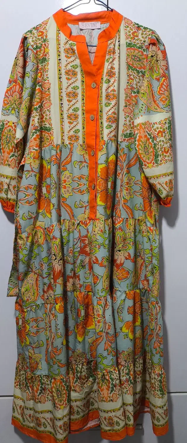 پیراهن|لباس|رشت, معلم|دیوار