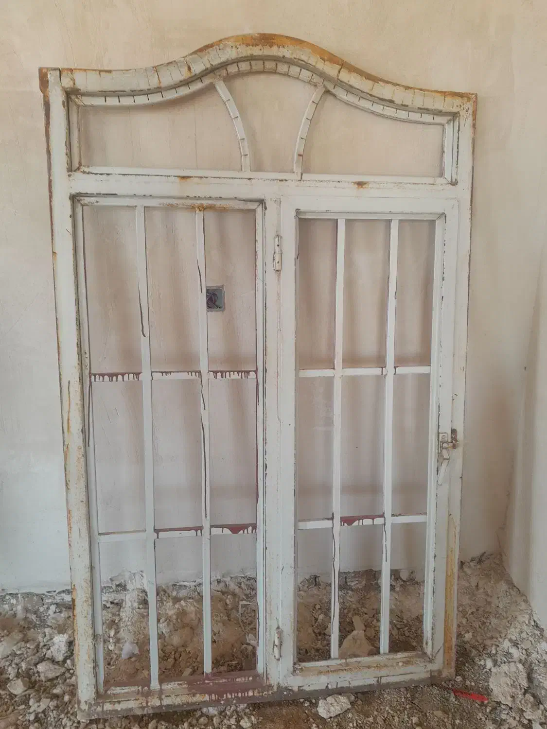 5عدد پنجره مصرفی سنگین  تمیز|عمدهفروشی|پلدشت, |دیوار