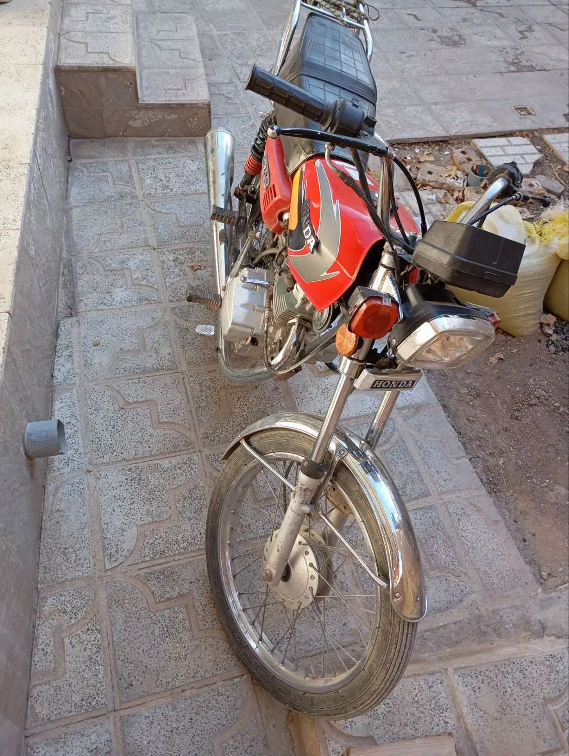 موتور مدل 93 انرژی|موتورسیکلت|تربتحیدریه, منظر|دیوار