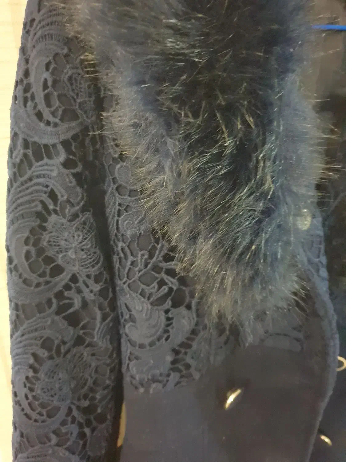 پالتو زمستانی|لباس|کرج, کارخانه قند|دیوار