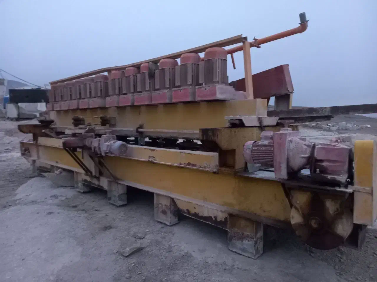 ساب ۱۲کله|ماشین‌آلات صنعتی|اصفهان, نقش جهان|دیوار