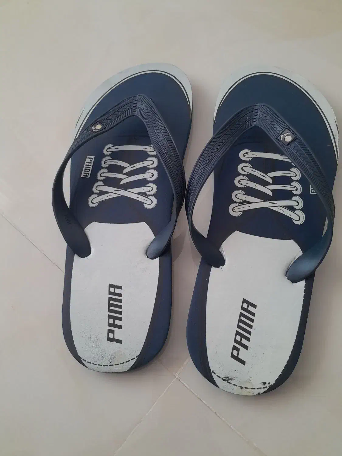 دمپایی|کیف، کفش، کمربند|قم, انسجام|دیوار