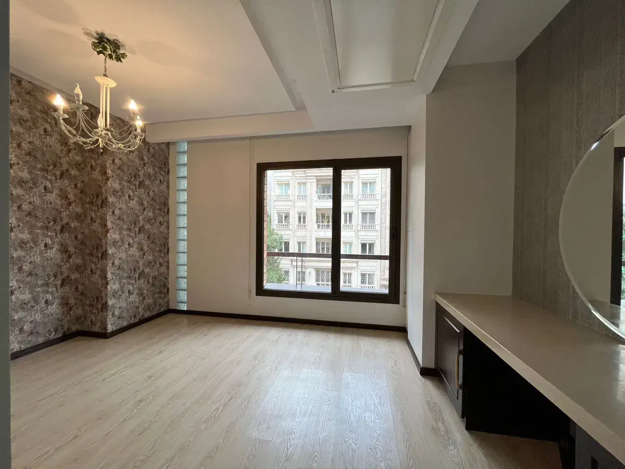 ۲۰۰متری /کامرانیه تاپ لوکیشن