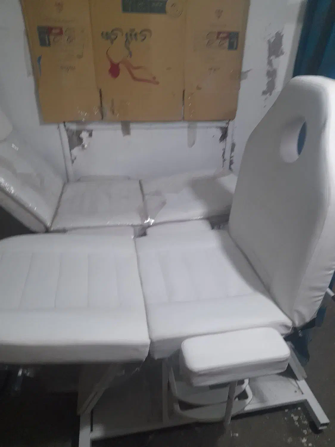 تخت ماساژ و میکاپ و مژه تاشو ۳ تیکه در حد نو|آرایشگاه و سالن‌های زیبایی|تهران, شهرک شهرداری|دیوار