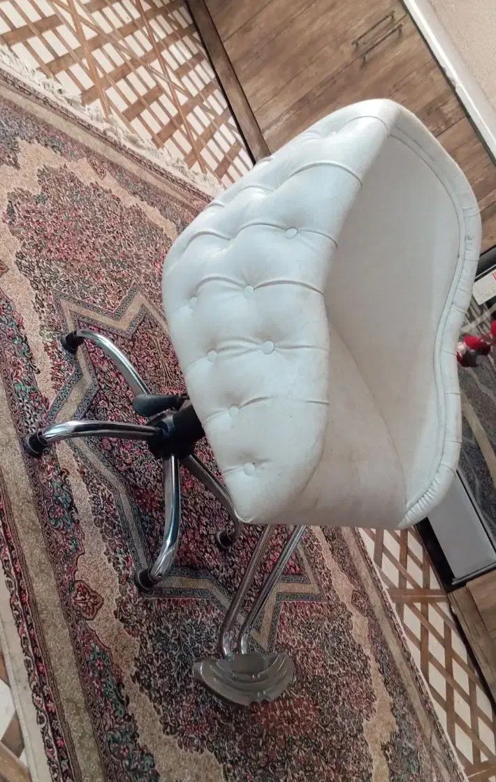 صندلی کپ ۲۵۰۰ پول یه جفت کفش|صندلی و نیمکت|رفسنجان, |دیوار