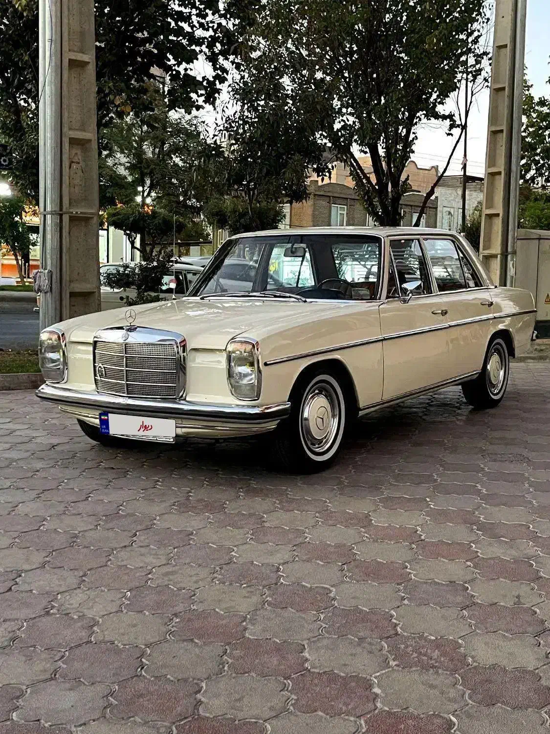 بنز معماری w115(200)|خودرو کلاسیک|تهران, الهیه|دیوار