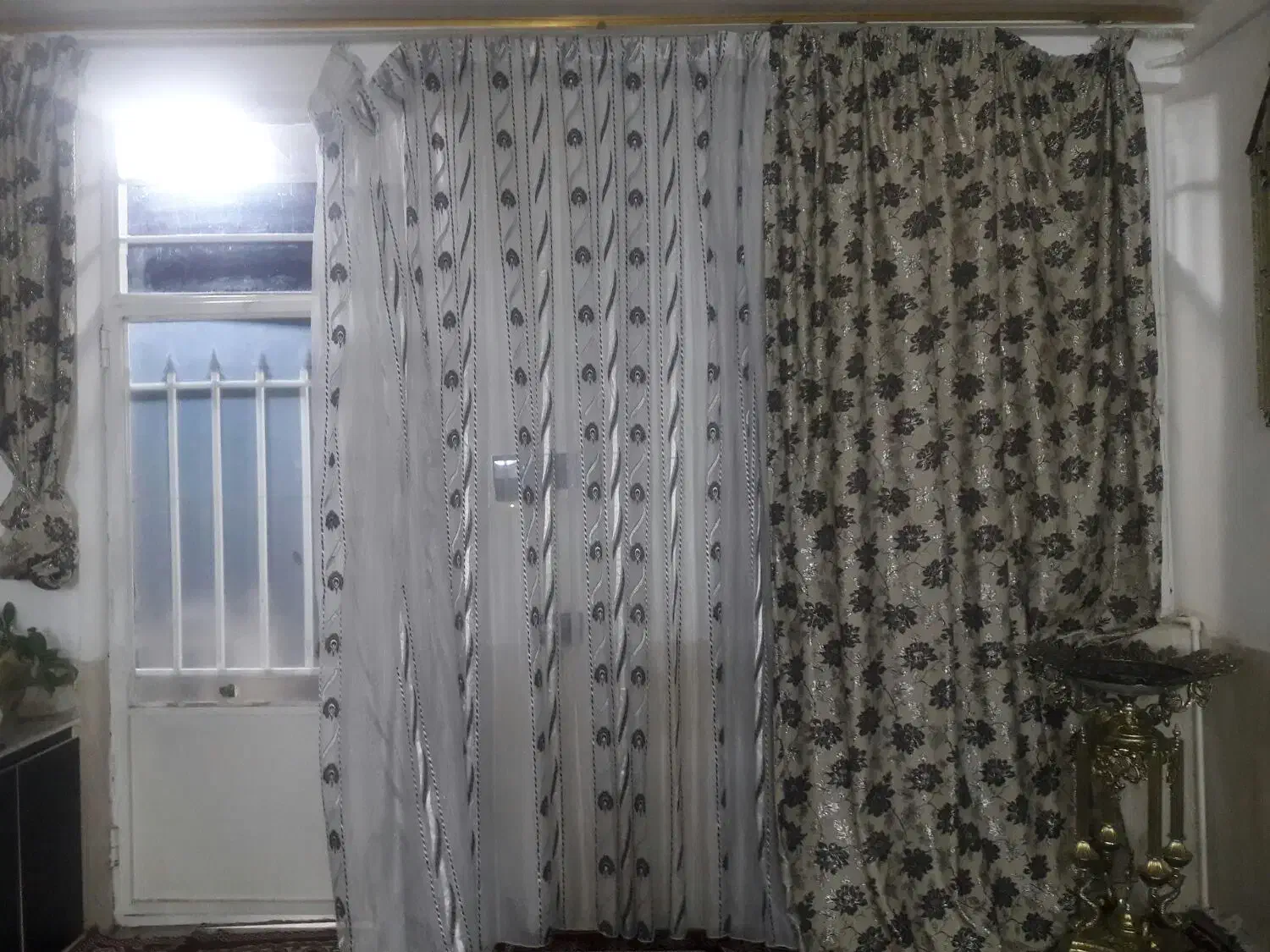 پرده سلطنتی بدونه پارگی در حد نو قیمت ۲۵۰۰۰۰۰|پرده، رانر، رومیزی|کوهدشت, |دیوار