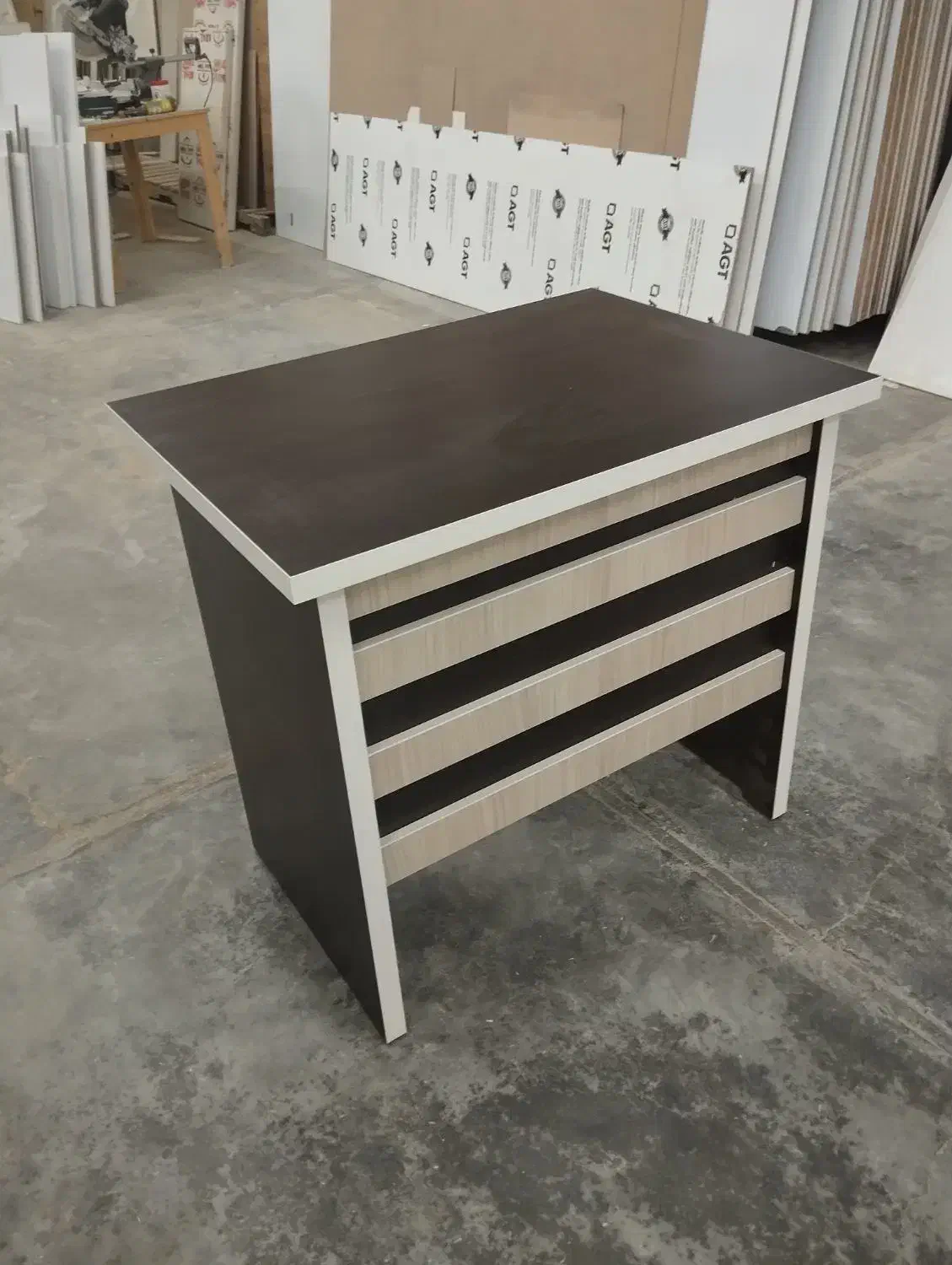 میز کارمندی|مبلمان اداری|کیش, |دیوار