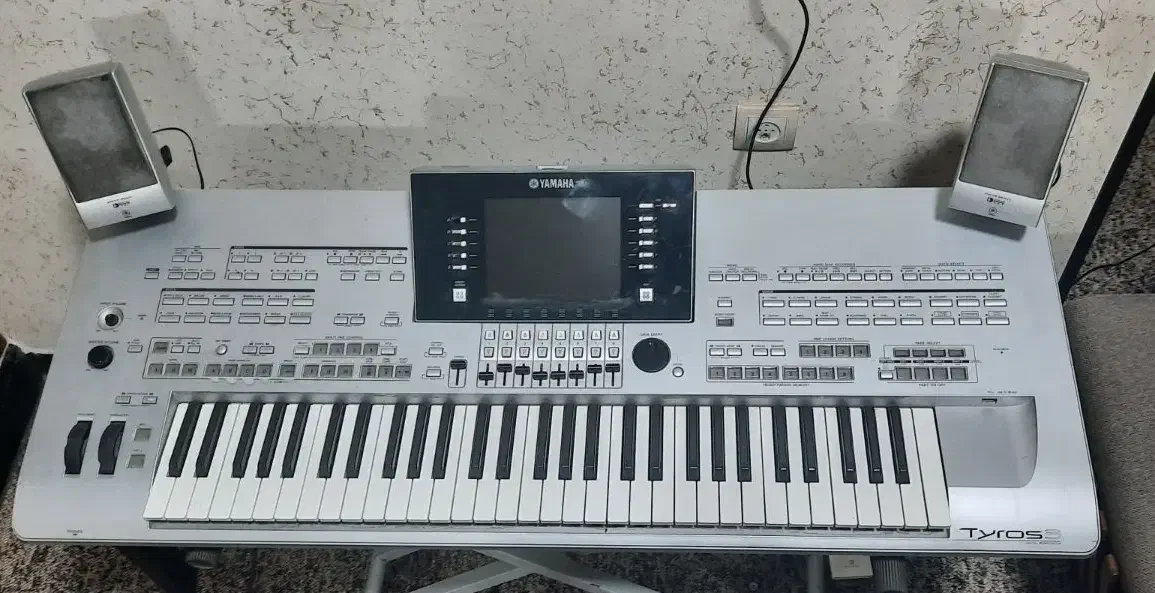 تایروس ۳|پیانو، کیبورد، آکاردئون|بهبهان, |دیوار