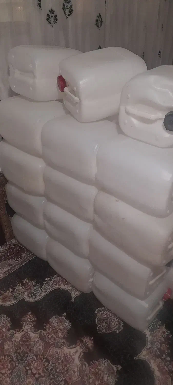 دبه ۲۰ لیتری ۴۰ عدد دونیی ۵۵|ظروف نگهدارنده، پلاستیکی، یک‌بارمصرف|بهارستان, |دیوار