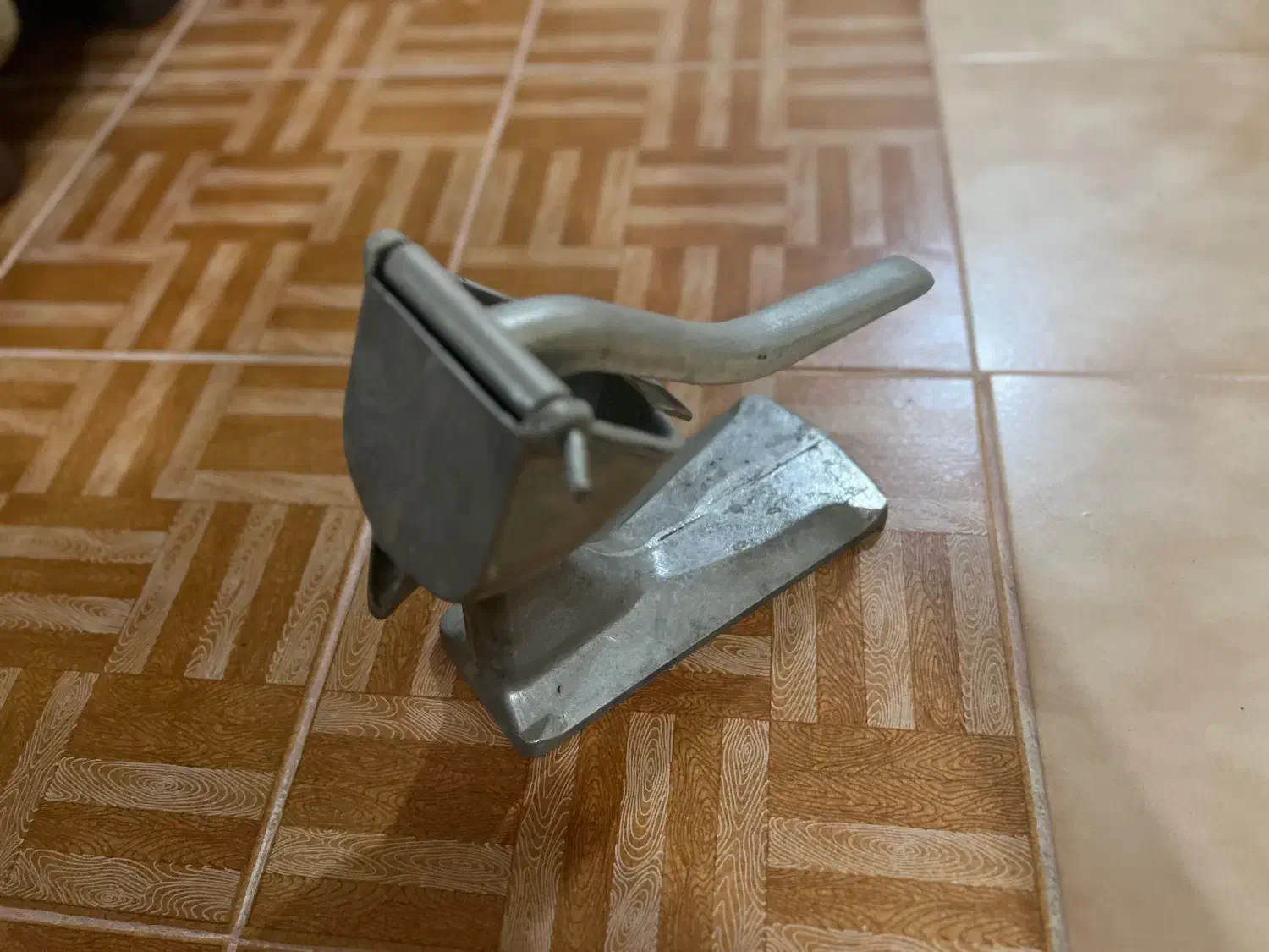 آب انار گیری دستی، ابمیوه گیری|آبمیوهگیر و آبمرکباتگیر|بندرعباس, |دیوار