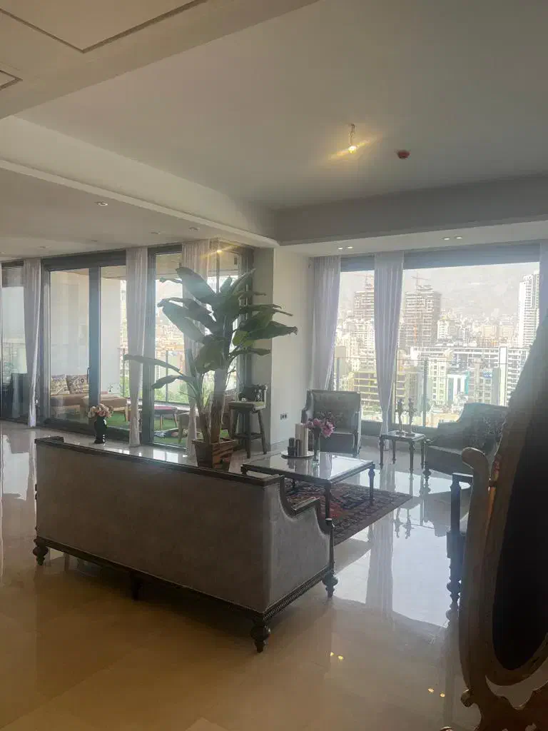 اجاره ۲۵۰ متر ۴خواب مستر فرمانیه