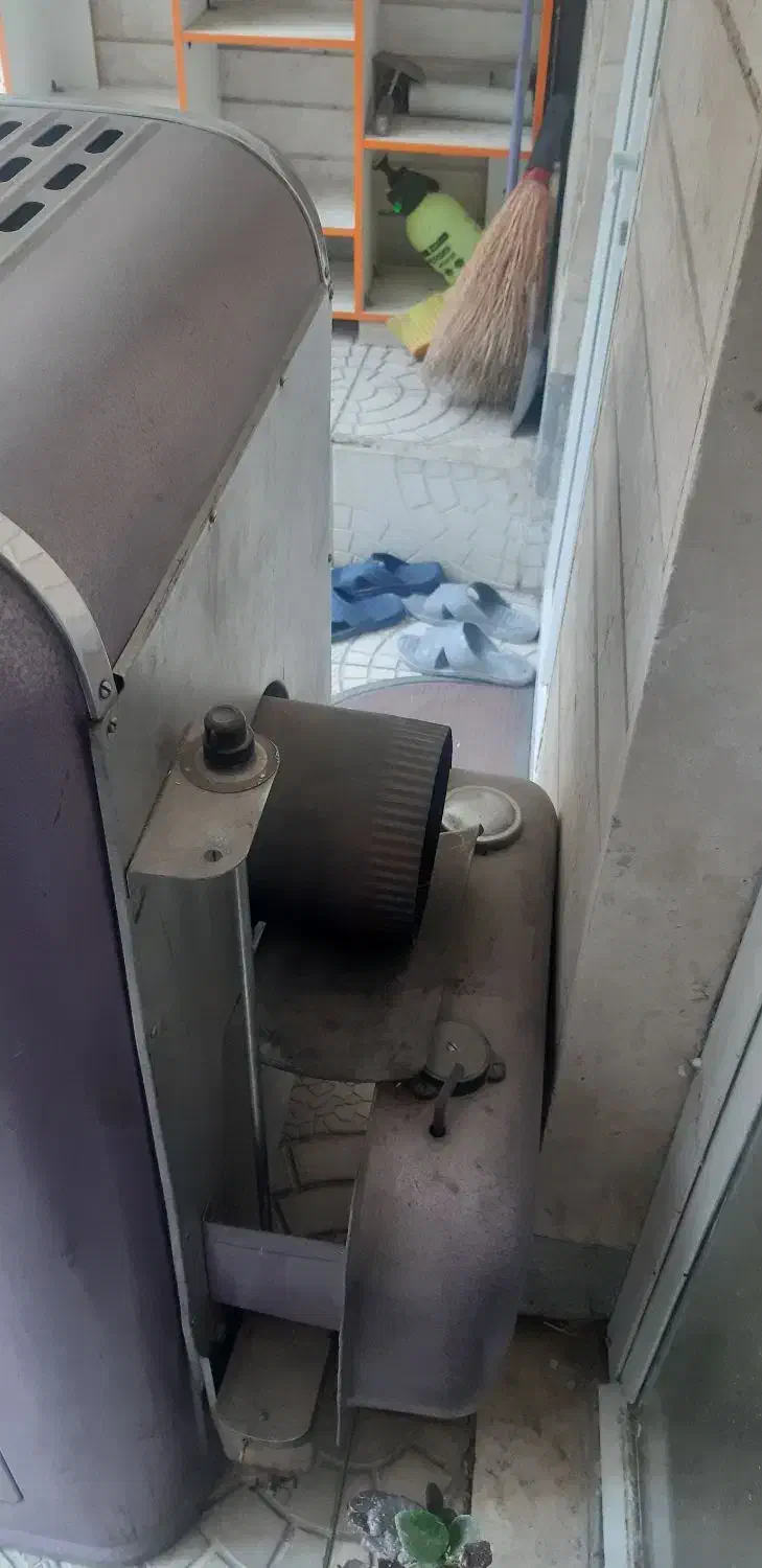 بخاری نفتی   شومینه قدیمی|بخاری، هیتر، شومینه|تبریز, |دیوار