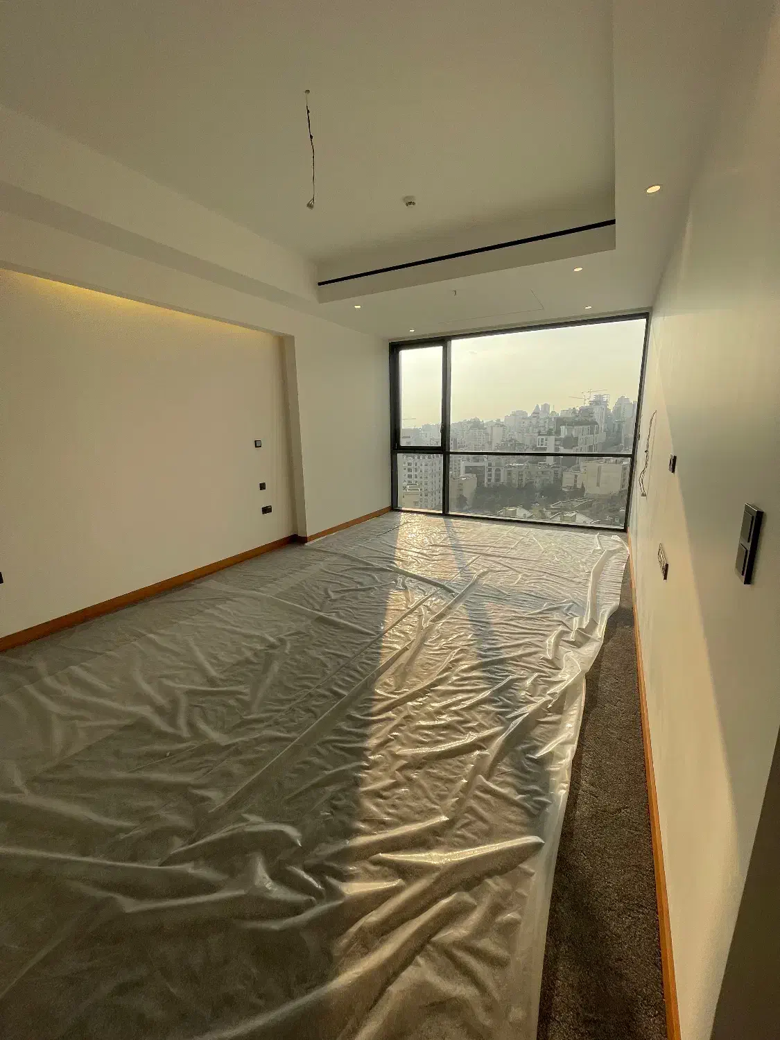 زعفرانیه تندیس زنبق-۳۲۰ متر دید ابدی سعداباد