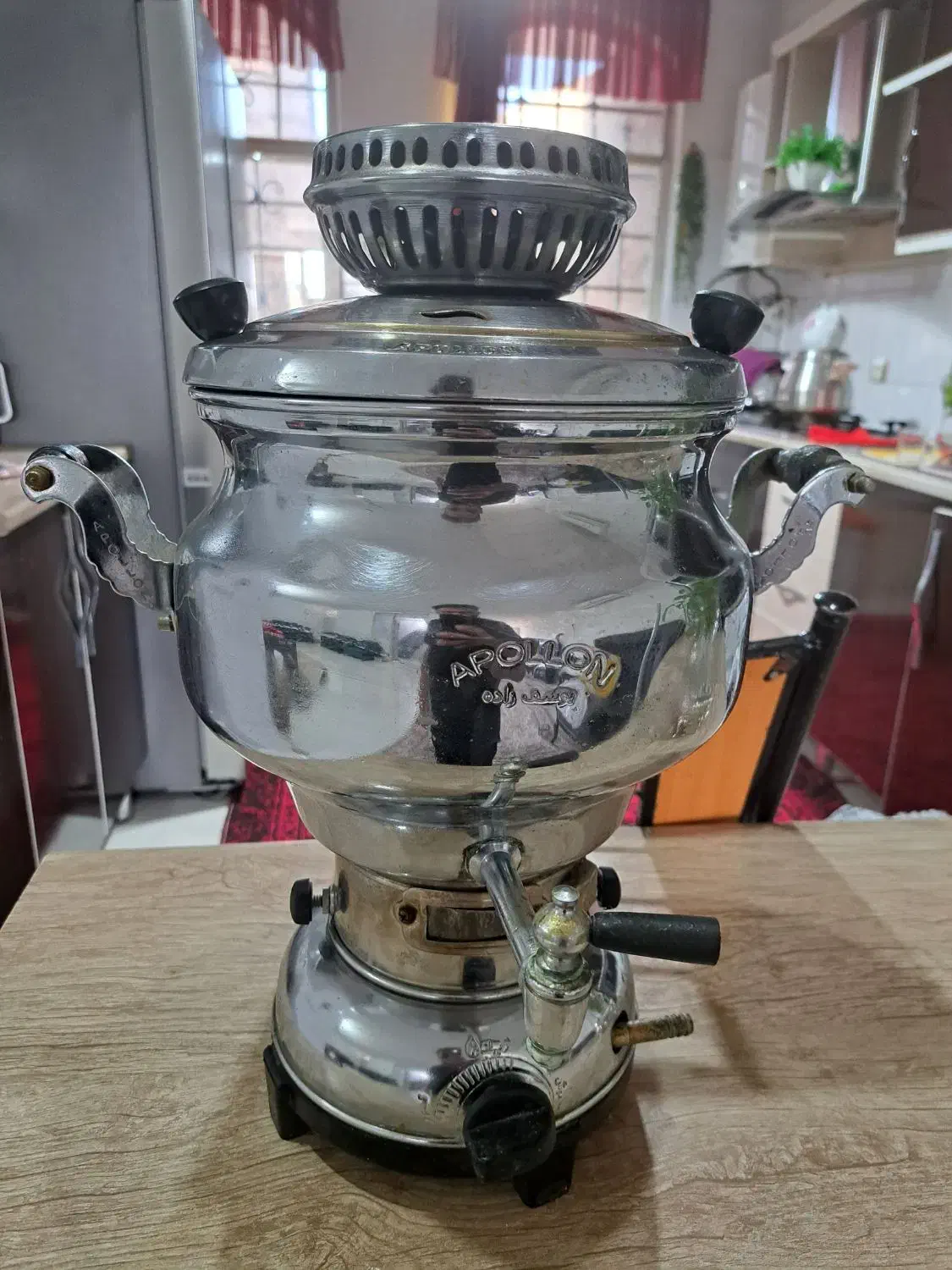 سماورگازی آپولون اصل.ترموکوپل دار بسیار نو 6 لیتری|سماور، چایساز، قهوهساز|گرمسار, |دیوار