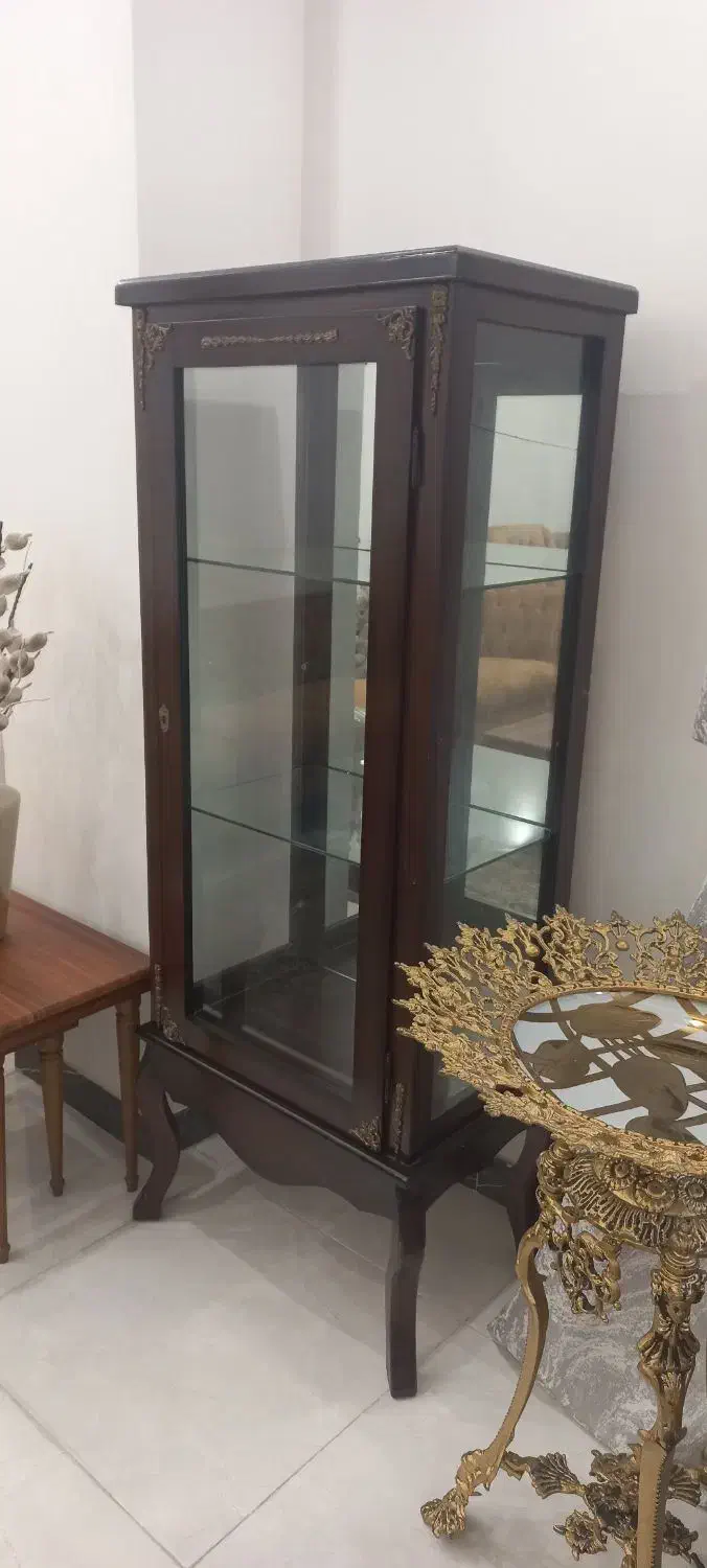 ویترین (بوفه)|بوفه، ویترین، کنسول|رشت, سیا اسطلخ|دیوار