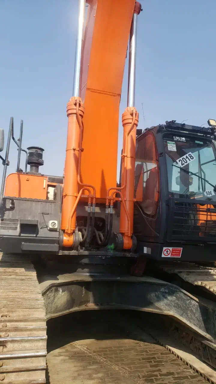 بیل هیتاچی ۴۷۰|خودرو سنگین|کرمان, |دیوار