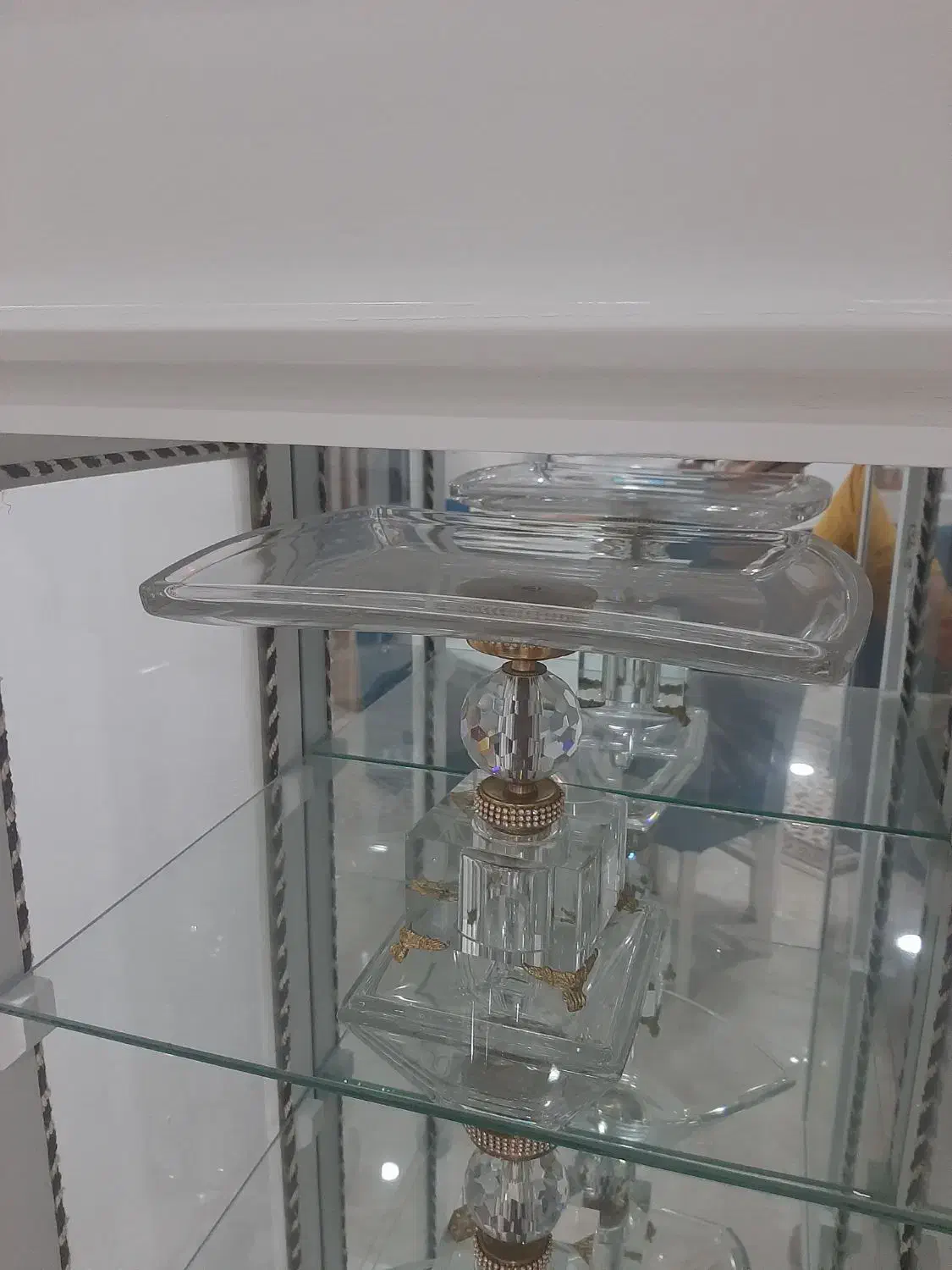 بوفه سالم بدون خط و خش همراه با سرویس پذیرایی|بوفه، ویترین، کنسول|رویان, |دیوار