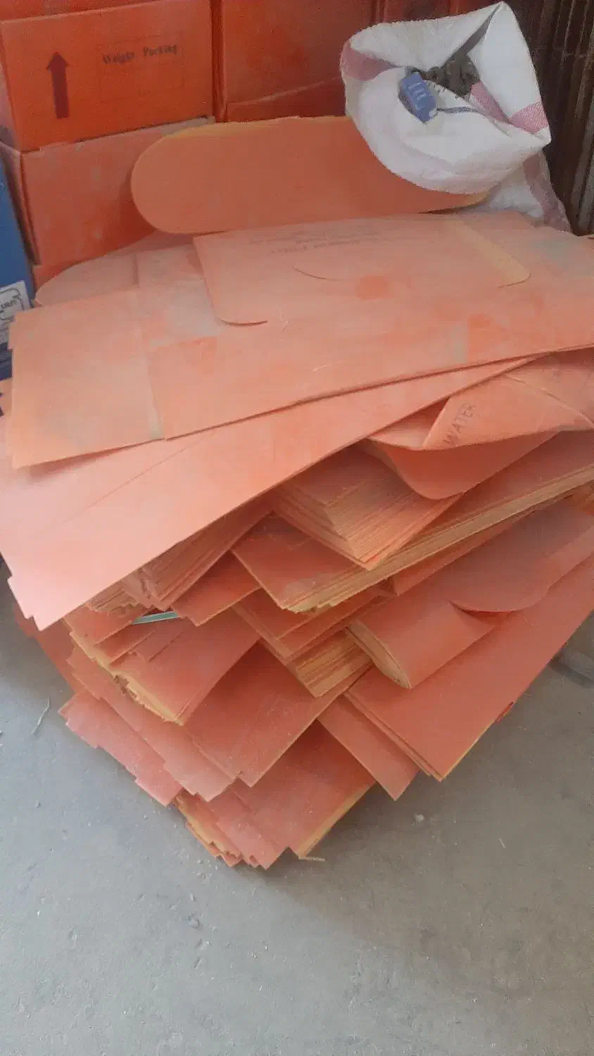 کارتن پلاستیکی|فعالیت داوطلبانه تحقیقاتی|سلفچگان, |دیوار