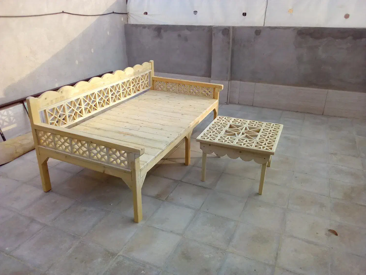 تخت سنتی و مدرن چوبی|تخت و سرویس خواب|مرودشت, دولت آباد|دیوار