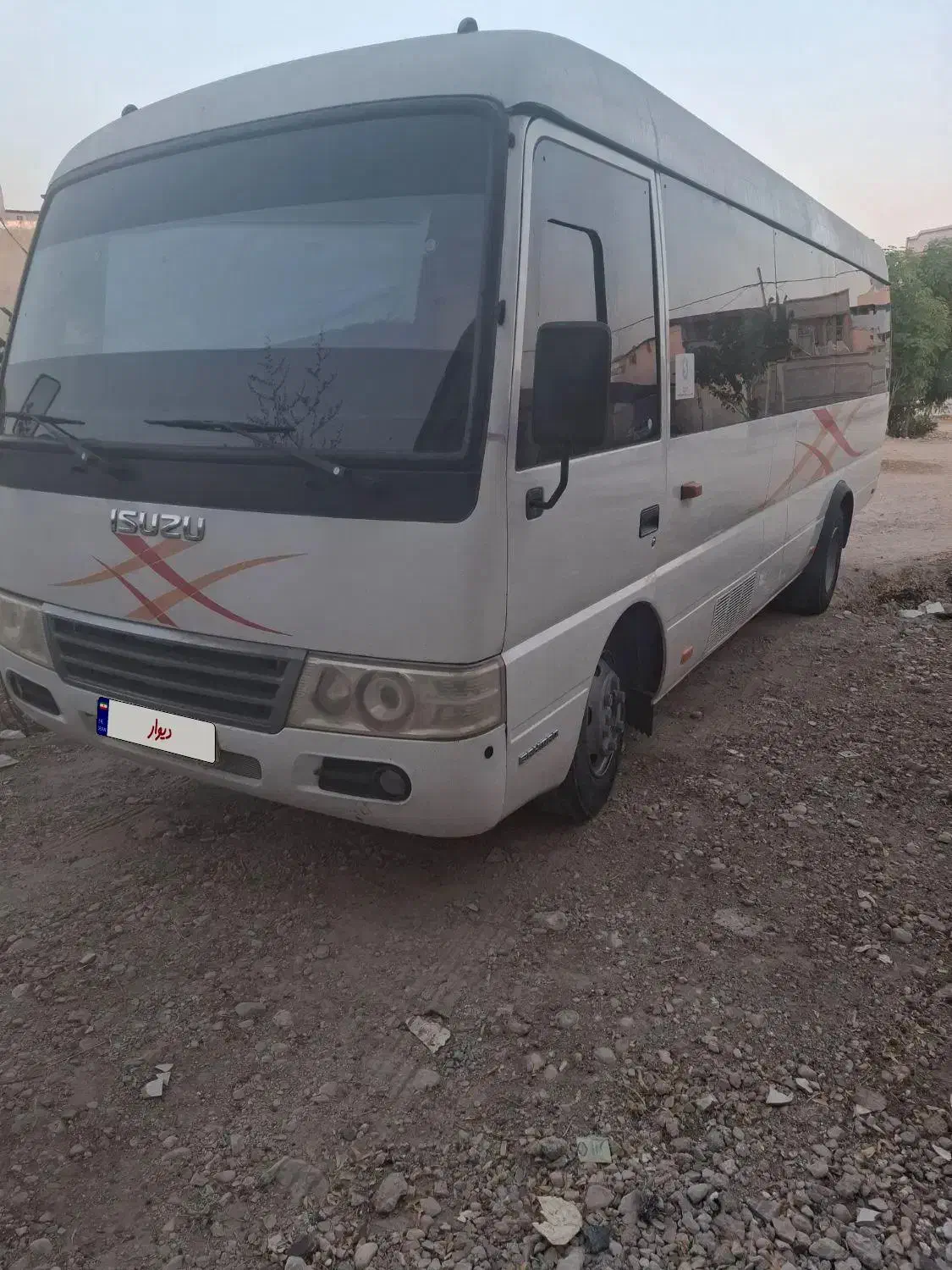 مینی بوس ایسوزو مدل ۹۷|خودرو سنگین|برازجان, |دیوار