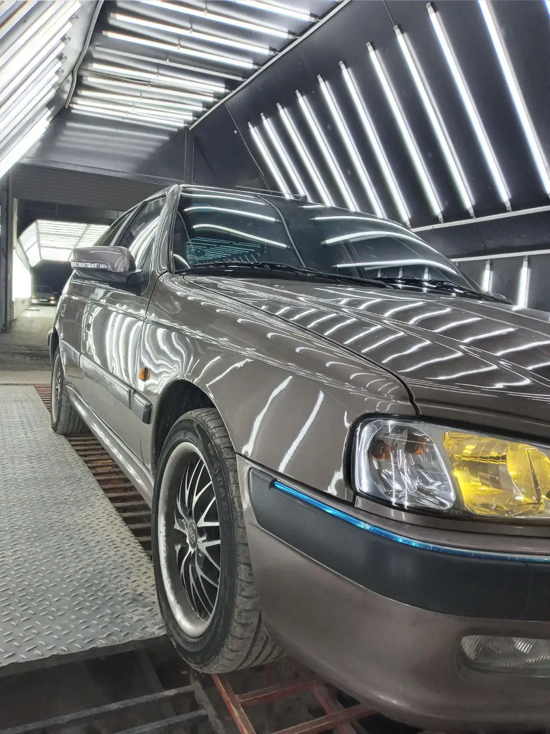 پرشیا مدل ۹۳ سفارشی رنگ خاص|خودرو سواری و وانت|ارومیه, |دیوار