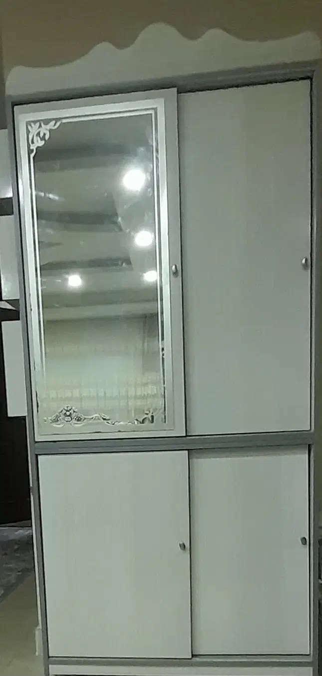 جاکفشی|جاکفشی، کمد، دراور|رشت, کوی مهر|دیوار