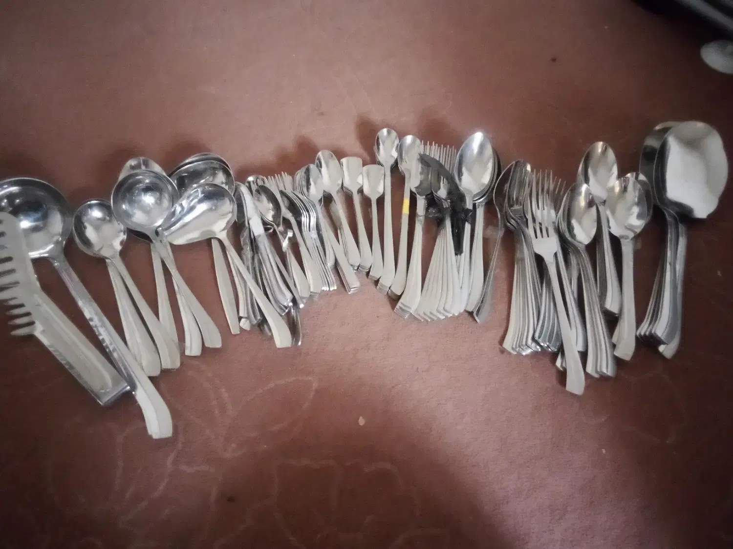 ماگ و شلوار تک رنگ اسپرت سرویس قاشق چنگال داریم|ظروف سرو و پذیرایی|ریگ, |دیوار