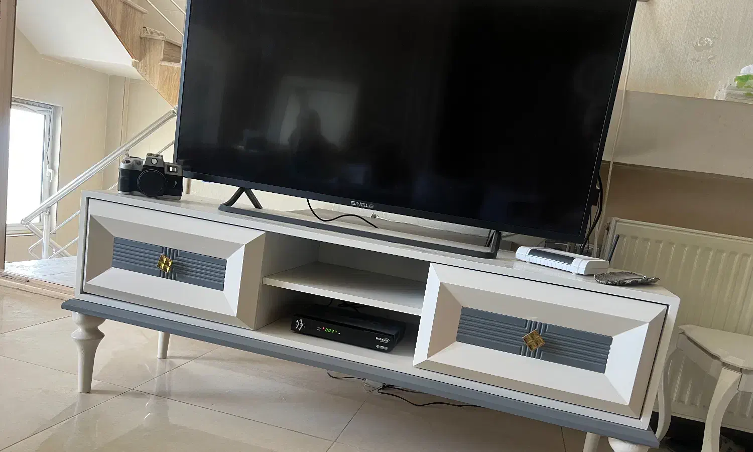 تلویزیون سینگل واجاق گاز|تلویزیون و پروژکتور|شهرضا, |دیوار