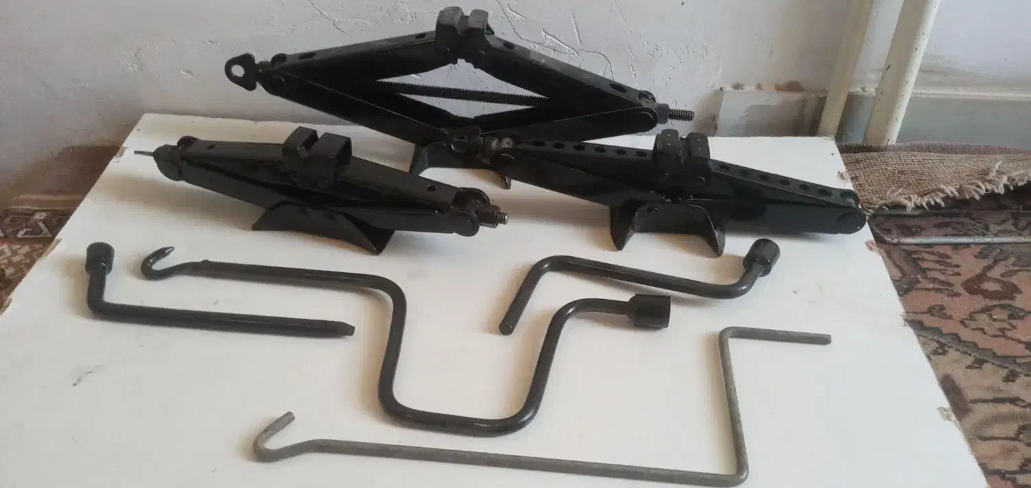 جک پژوی وپرایدی سمندی ابزار کاروقالپااق|قطعات یدکی و لوازم جانبی|قم, باجک دو|دیوار