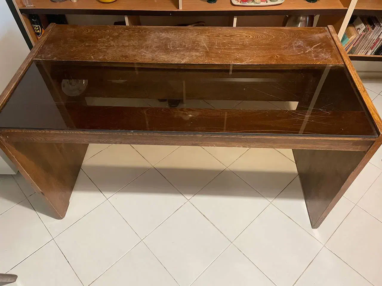 میز تحریر تمام چوب|میز تحریر و کامپیوتر|تهران, فلسطین (میدان انقلاب)|دیوار